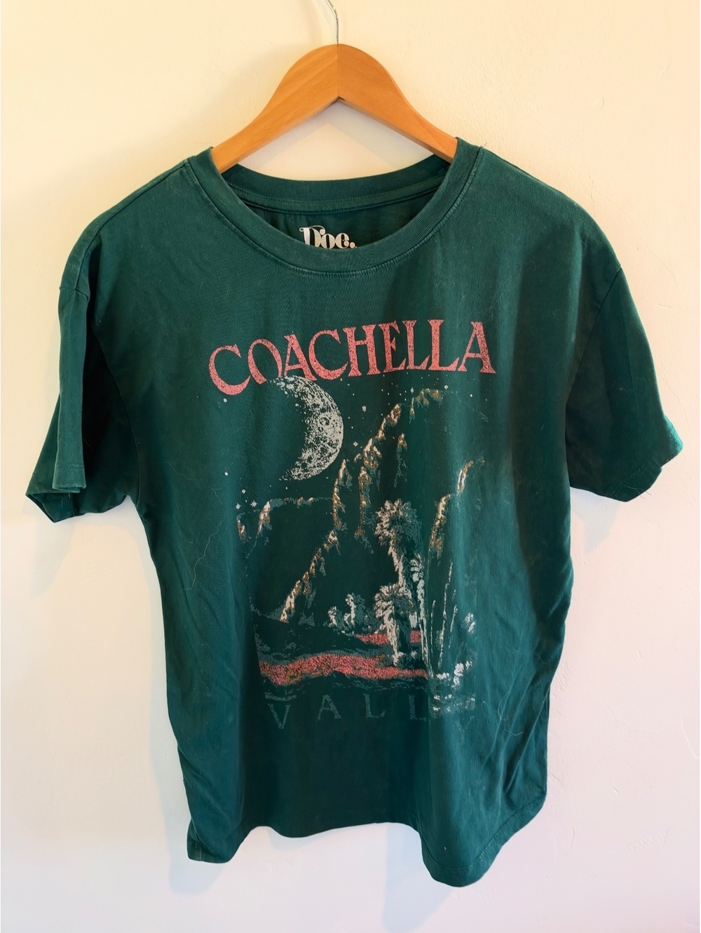 Daze Coachella Valley Graphic T-Shirt Green Size Small